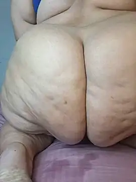 BBW_LATIN_BIGASSS' Webcam Show