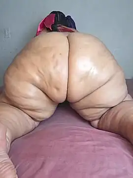 BBW_LATIN_BIGASSS' Live XXX Chat