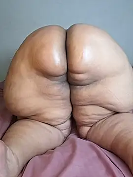 BBW_LATIN_BIGASSS' Webcam Show