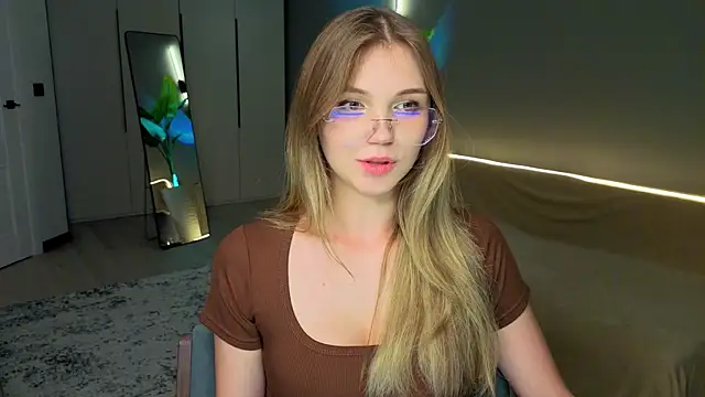 Chat +18 de linakorvin ao vivo