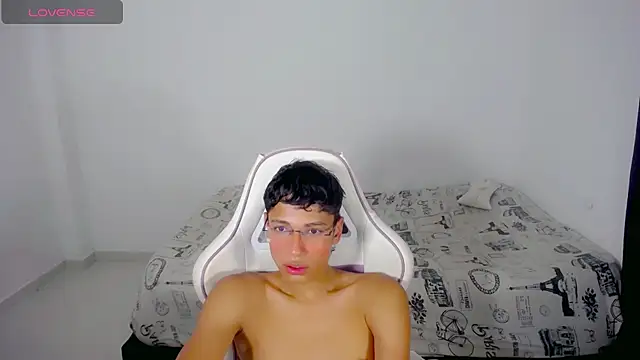 Im_david02のライブXXXチャット