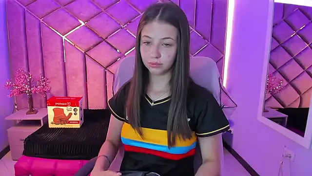 sarah_sweett_ Adlı Modelin Canlı XXX Sohbeti