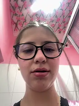 sarah_sweett_'s Live XXX Chat