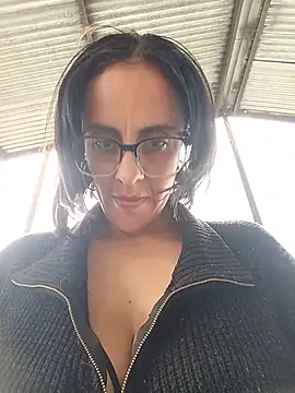 غرفة دردشة Jade_1-9 المباشرة