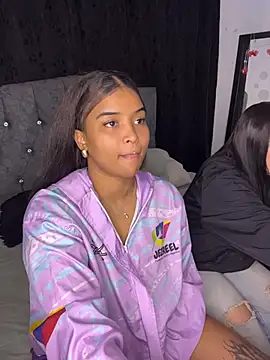 Chat +18 de mitschellfox21 ao vivo