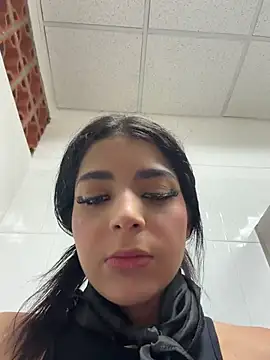 ArieliciousXXX Show in webcam