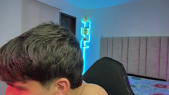 CHRIS_MORGAN1 Show in webcam