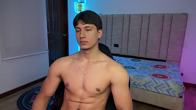 Show modela CHRIS_MORGAN1 na web-kameri