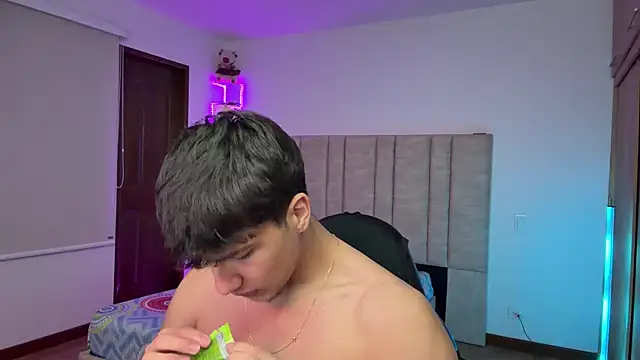 CHRIS_MORGAN1 – webcam-show