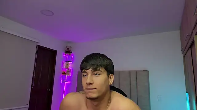CHRIS_MORGAN1 Adlı Modelin Web Kamerası Şovu