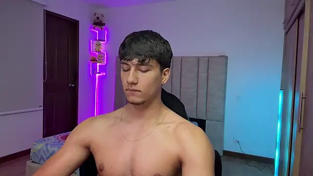 CHRIS_MORGAN1 Show Webcam