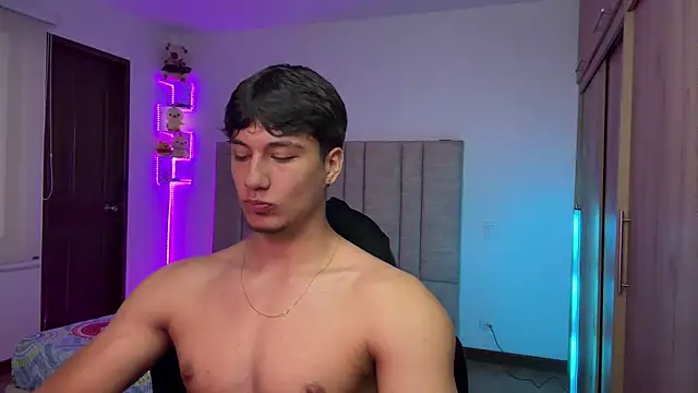 CHRIS_MORGAN1 Adlı Modelin Web Kamerası Şovu