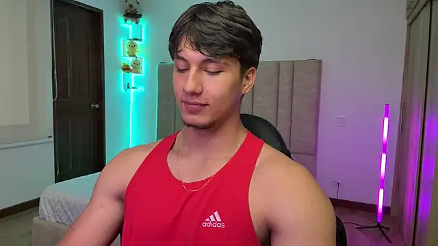 CHRIS_MORGAN1 Adlı Modelin Web Kamerası Şovu