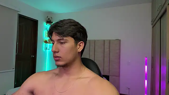 Živý XXX chat CHRIS_MORGAN1