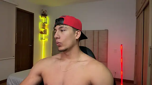 CHRIS_MORGAN1 Adlı Modelin Web Kamerası Şovu
