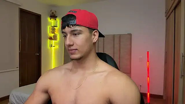 CHRIS_MORGAN1 Adlı Modelin Web Kamerası Şovu