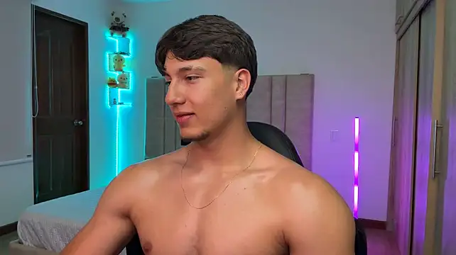 CHRIS_MORGAN1's Webcam Show