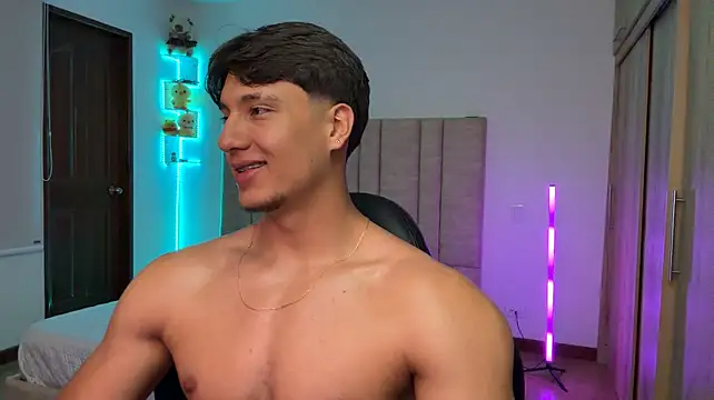 CHRIS_MORGAN1 Adlı Modelin Web Kamerası Şovu