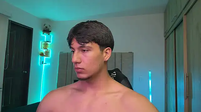 CHRIS_MORGAN1 Adlı Modelin Web Kamerası Şovu