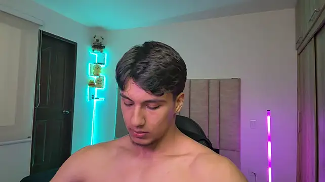 CHRIS_MORGAN1 Show in webcam