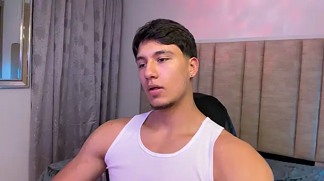 CHRIS_MORGAN1 Adlı Modelin Web Kamerası Şovu