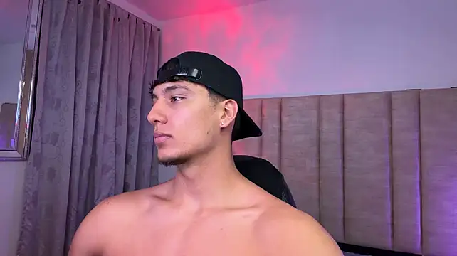 CHRIS_MORGAN1 Show Webcam