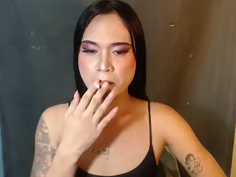TSsexy_LOVERxxxx: διαδικτυακό σόου στην κάμερα
