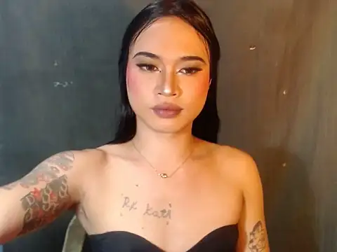 TSsexy_LOVERxxxx: διαδικτυακό σόου στην κάμερα