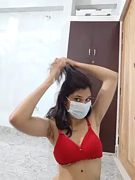 Samira_Sen Chat XXX in diretta