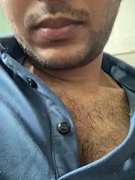 Elegant_Guy Show in webcam