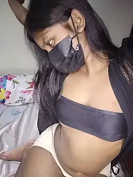 hottywife-03 Show in webcam