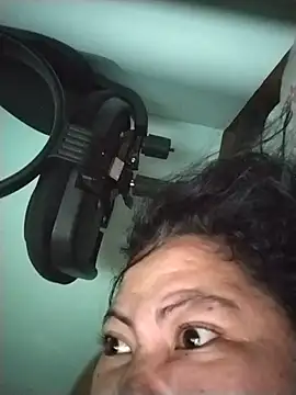TeaseNPlease_13 Pertunjukan Webcam