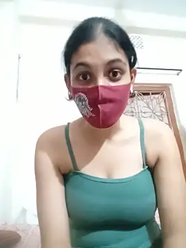 Your_1st_143 Show in webcam
