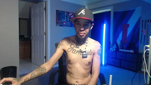 Michigan9000 Show in webcam
