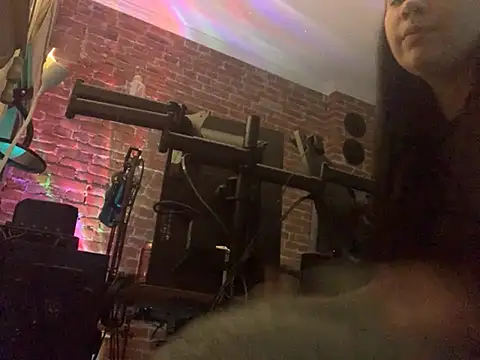 Jynx420friendly Show in webcam