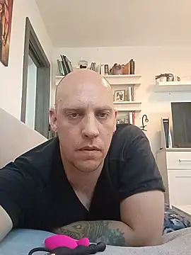 Show modela Kobradera1984 na web-kameri