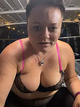 Hairyminka Adlı Modelin Canlı XXX Sohbeti