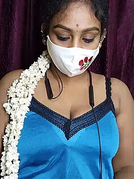 Tamil_Soniya: онлайн-секс-чат