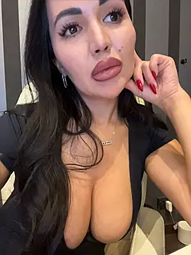 Chat +18 de ANGELIKA7741 ao vivo