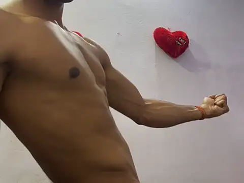 Show de OooYessboyy na webcam