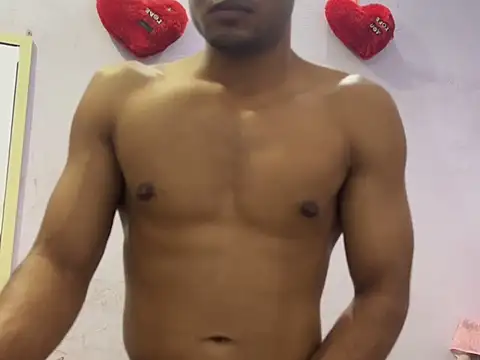 OooYessboyy Show in webcam