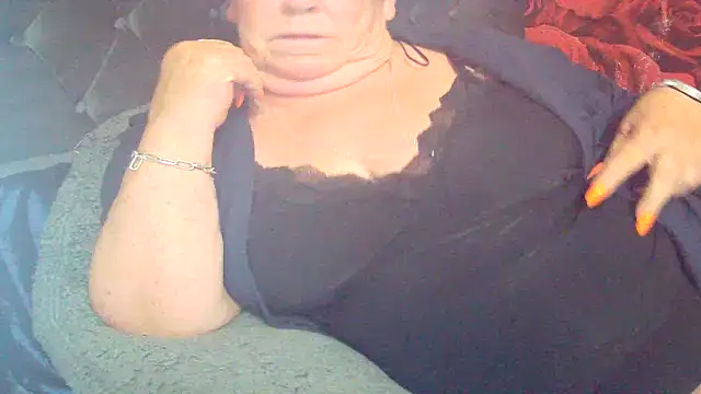 Playful_MILF_Demi Webcam-Show