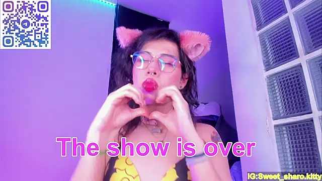 Sweet-SharoKitty Show in webcam