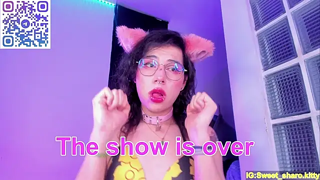Sweet-SharoKitty's Webcam Show