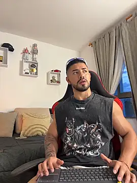 Webkamerová show Ezzio_Scolaro