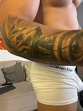 Ezzio_Scolaro Show Webcam