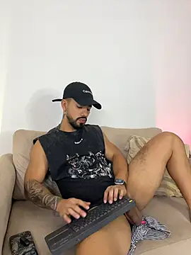 Ezzio_Scolaroのウェブカメラショー
