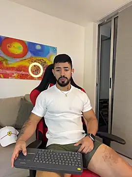 Ezzio_Scolaro Pertunjukan Webcam