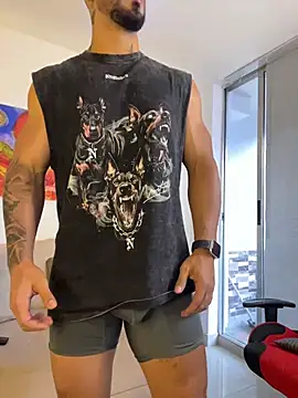 Ezzio_Scolaroのウェブカメラショー