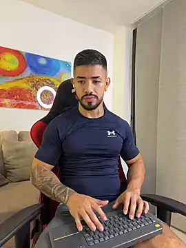 Ezzio_Scolaro 网络视讯表演